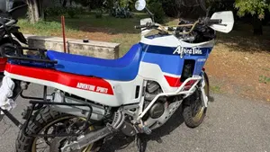 Honda   (2)