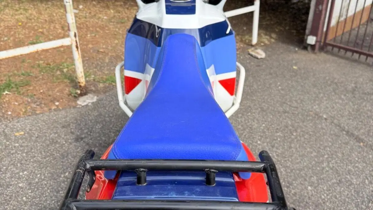 Honda   (6)