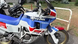 Honda   (8)