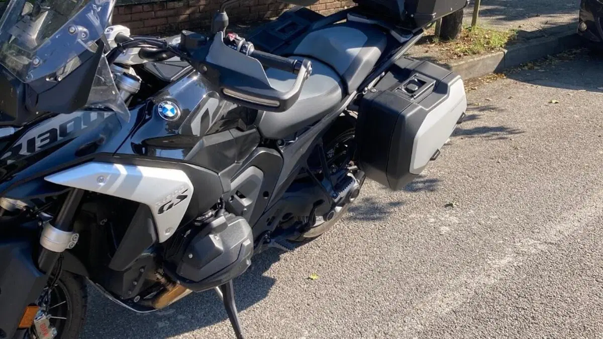 Bmw R 1300 GS Triple Black (2023 - 26)  (3)