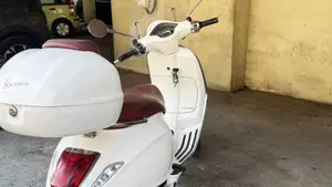 Vespa Primavera 150 3V i-get ABS (2017 - 18)  (5)