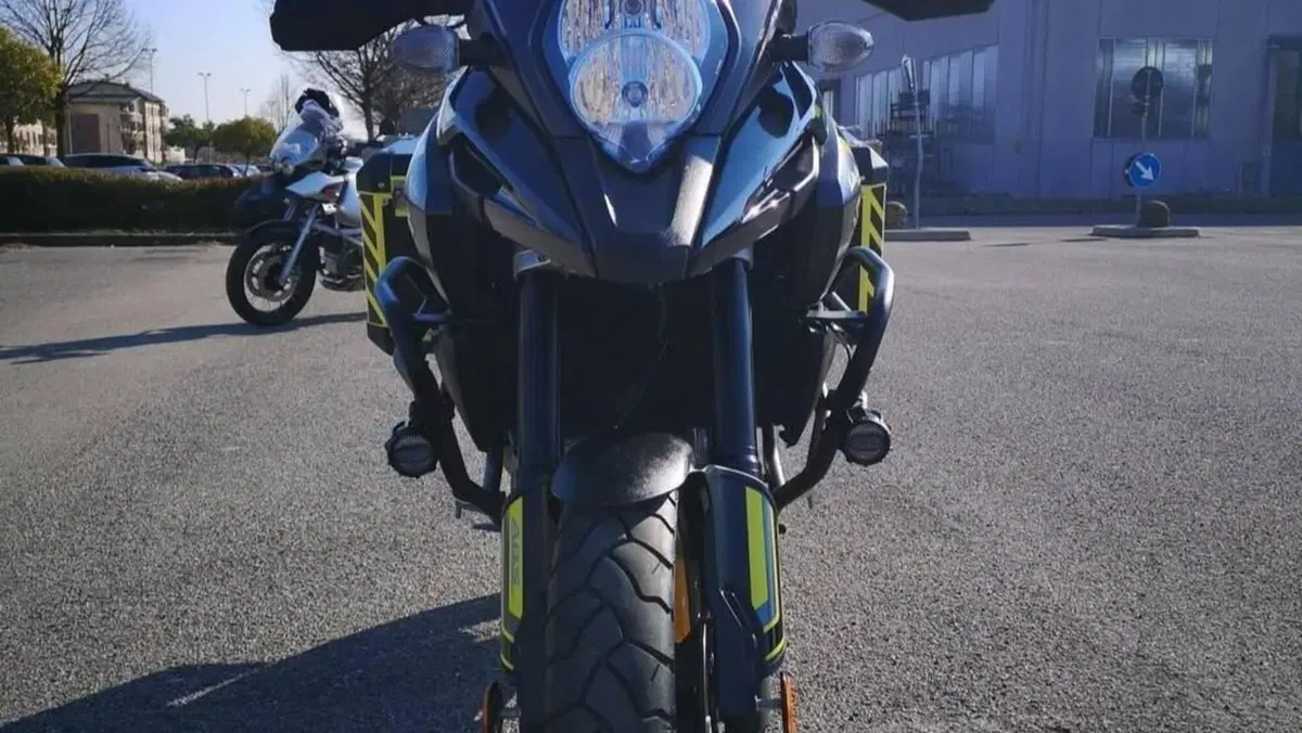 Suzuki V-Strom 1000XT (2017 - 20)  (2)