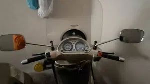 Piaggio Beverly 500  (2)