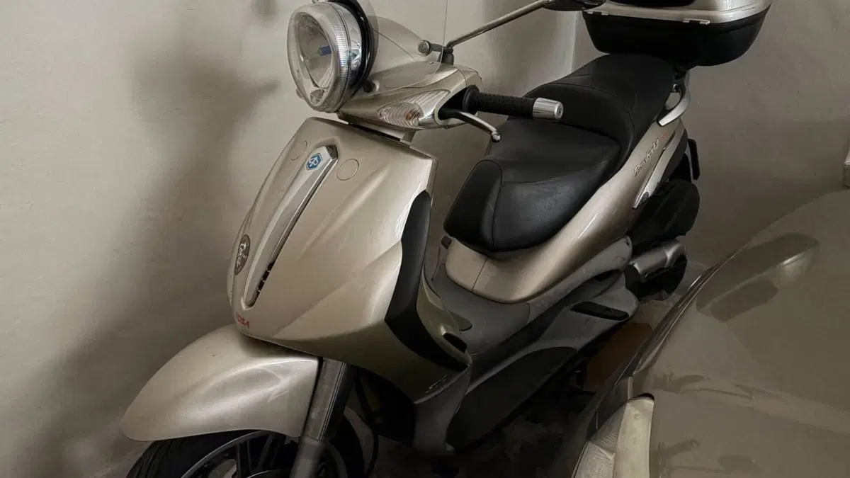 Piaggio Beverly 500  (5)