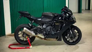 Yamaha YZF R1 (2020 - 25) 
