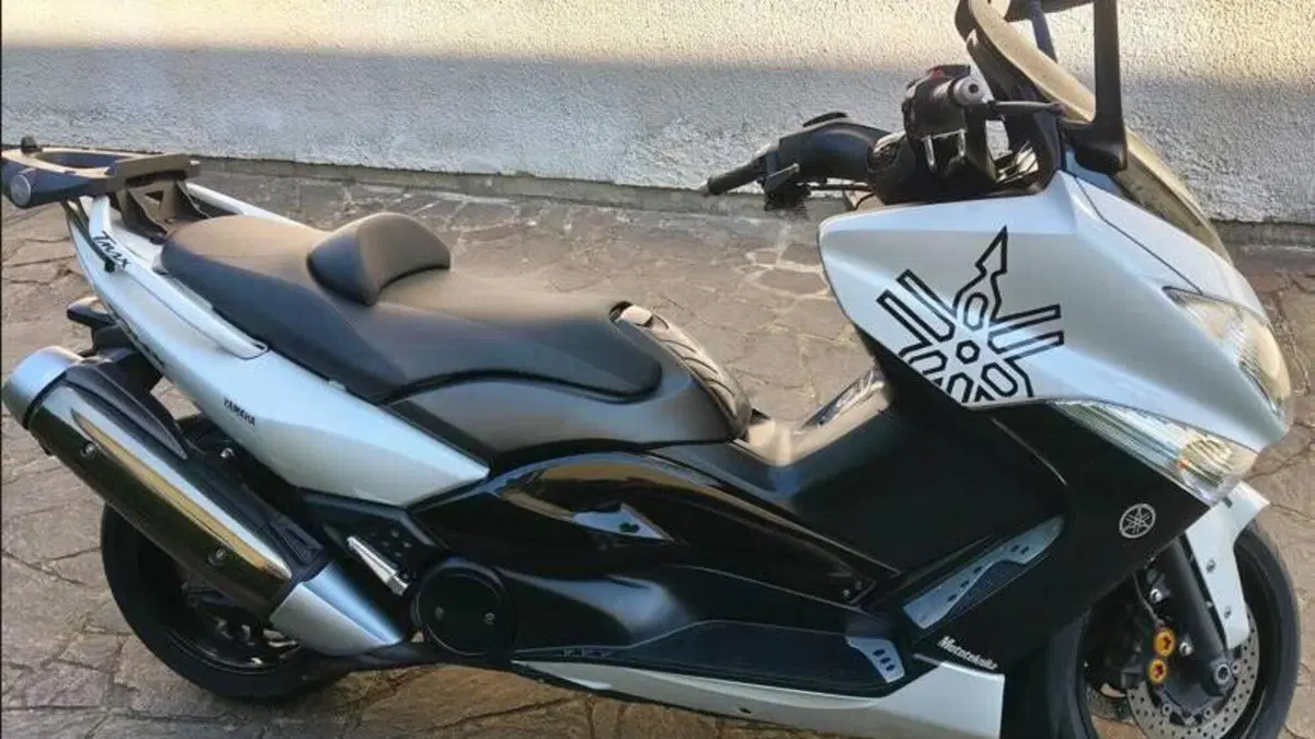 Yamaha T-Max 500 White Max (2010 - 11) 