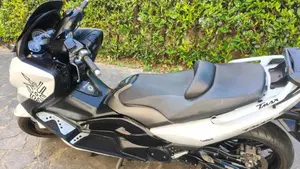 Yamaha T-Max 500 White Max (2010 - 11)  (3)