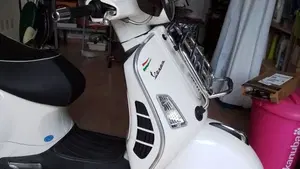 Vespa GTS 300 Super (2008 - 16)  (6)