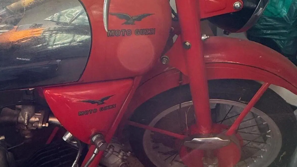 Moto Guzzi   (2)