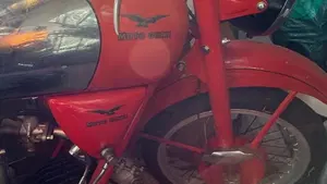 Moto Guzzi   (2)
