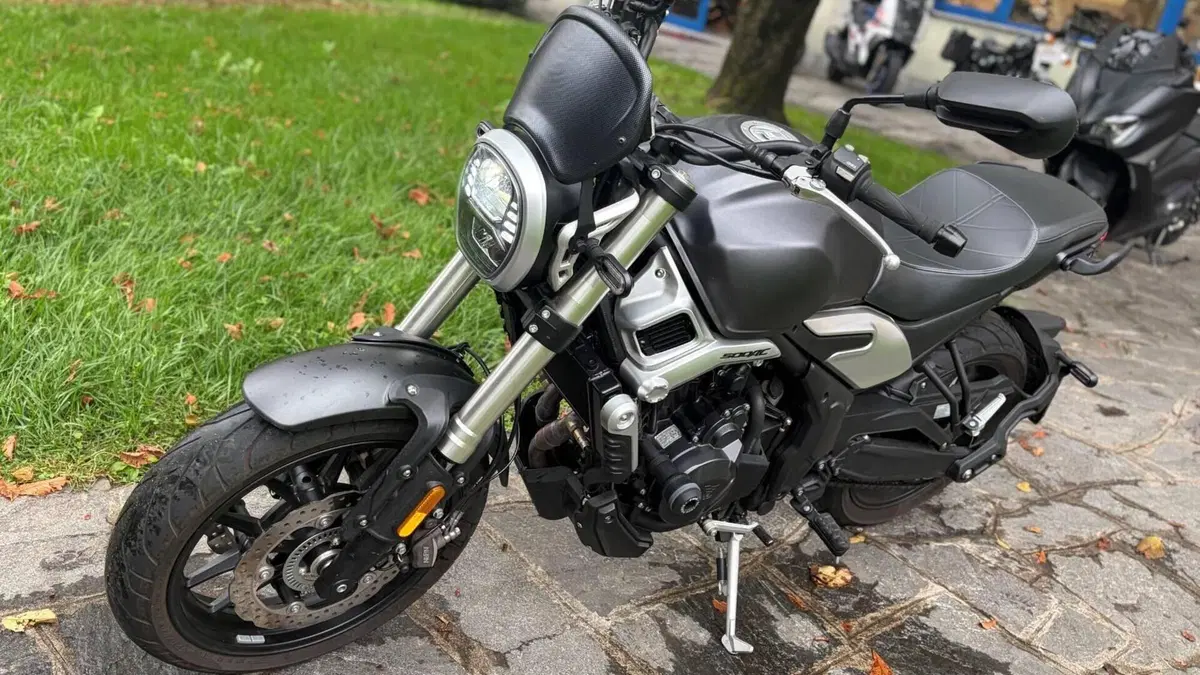 Voge Trofeo 500AC (2022 - 26)  (2)