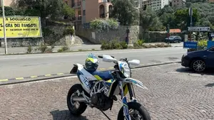 Husqvarna 701 Supermoto (2017 - 19)  (4)