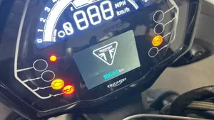 Triumph Street Triple 765 R (2023 - 26)  (5)