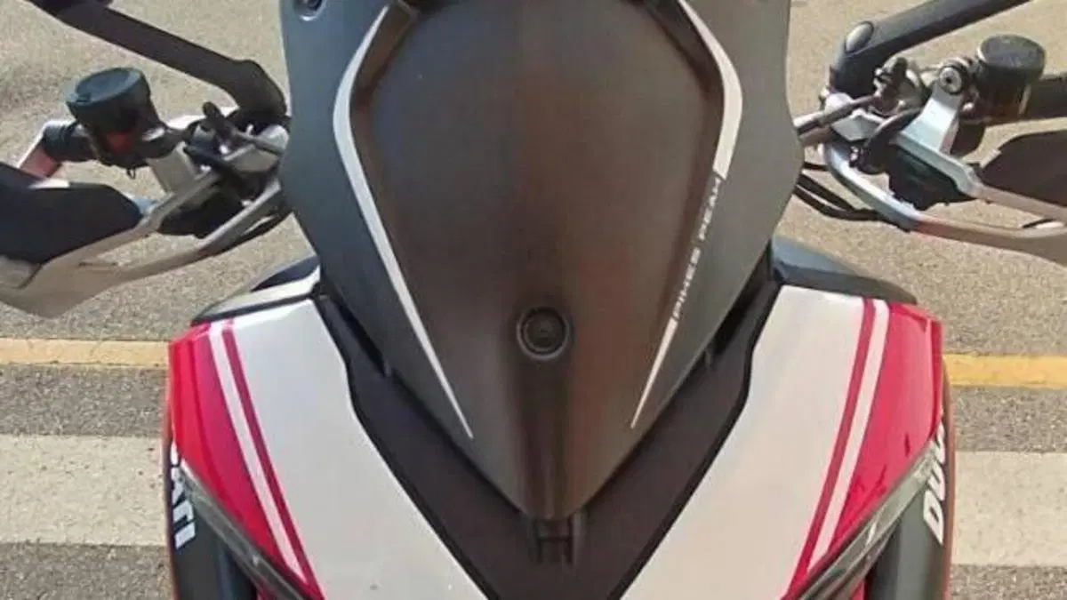 Ducati Multistrada 1200 S Pikes Peak (2016 - 17)  (3)