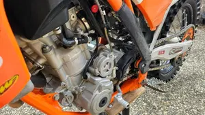 KTM 350 SX-F (2015)  (4)