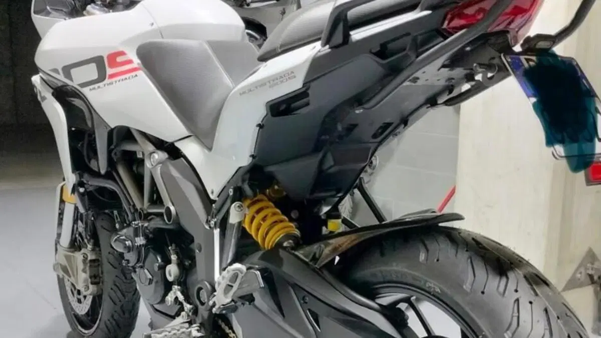 Ducati Multistrada 1200 ABS (2010 - 12)  (2)