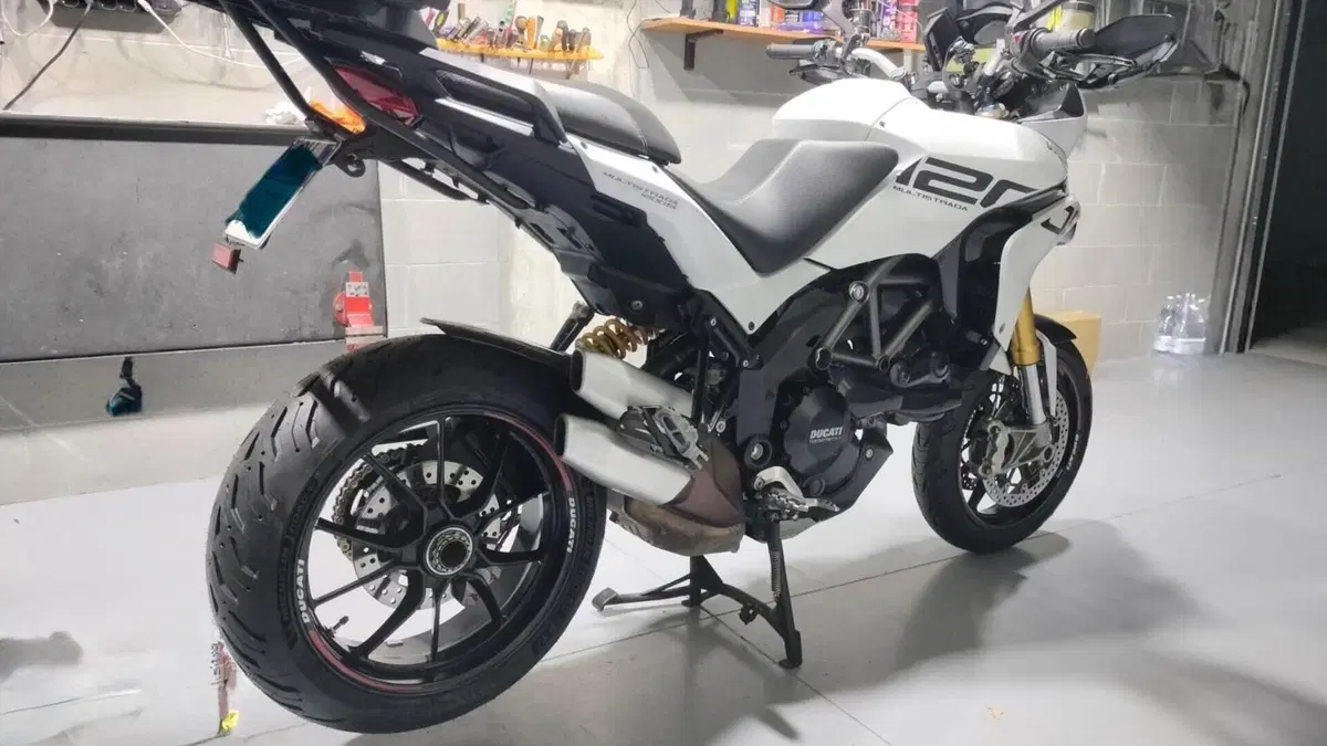 Ducati Multistrada 1200 ABS (2010 - 12)  (3)