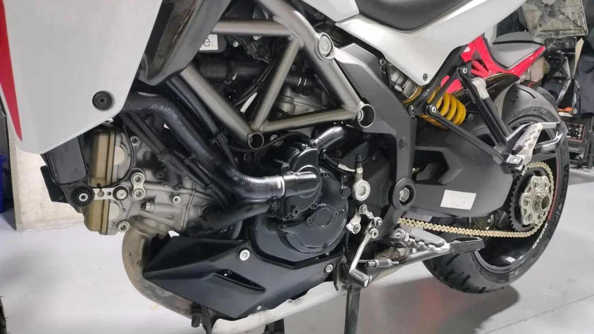 Ducati Multistrada 1200 ABS (2010 - 12)  (4)