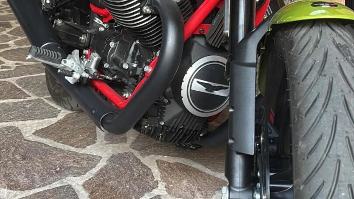 Moto Guzzi V7 Sport (2025 - 26)  (3)