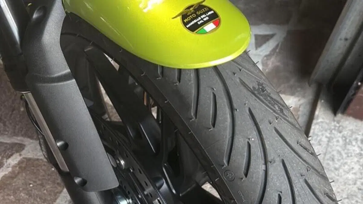 Moto Guzzi V7 Sport (2025 - 26)  (5)