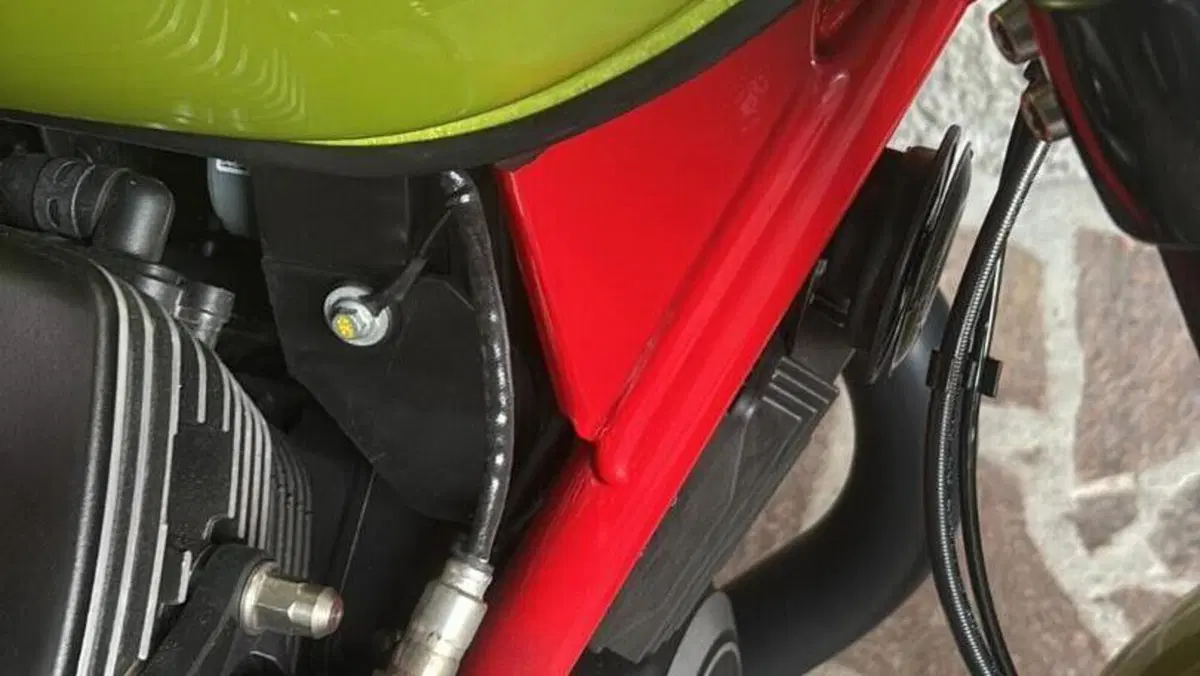 Moto Guzzi V7 Sport (2025 - 26)  (7)