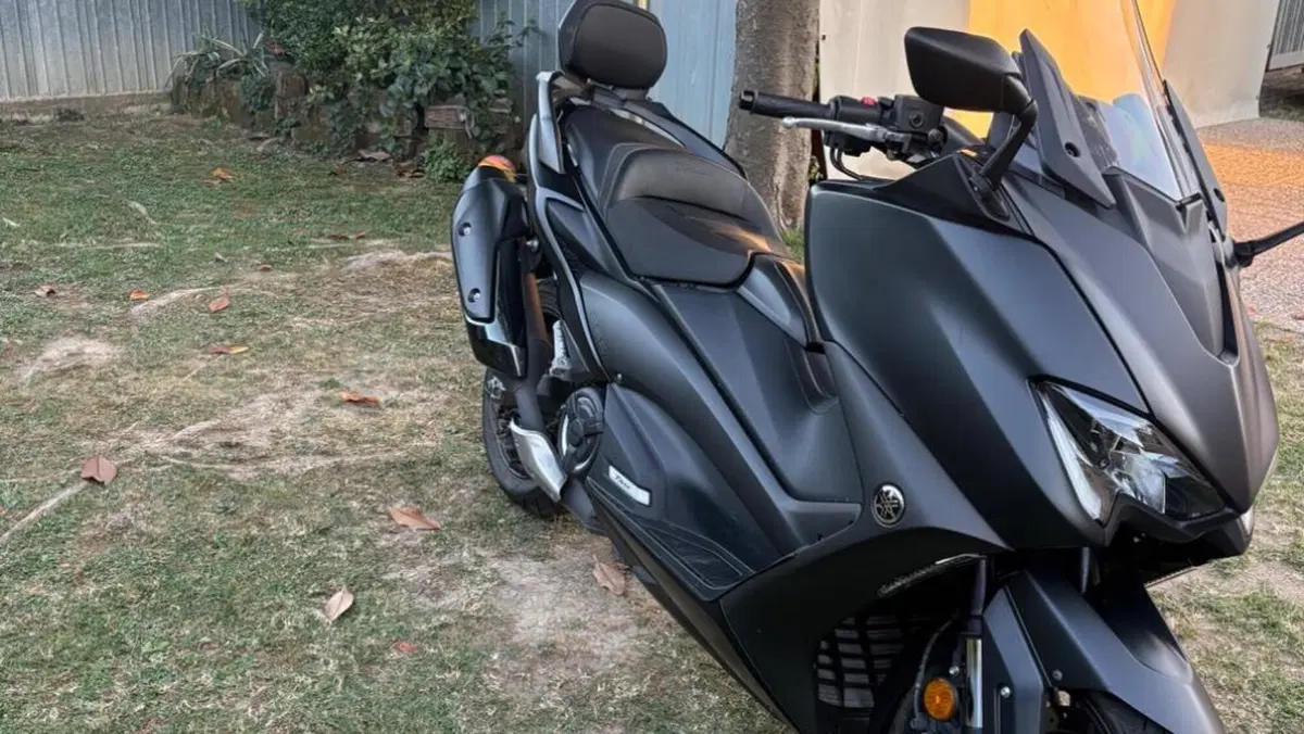 Yamaha T-Max 560 (2020 - 21)  (3)