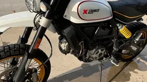 Ducati Scrambler 800 Desert Sled (2017 - 20)  (4)