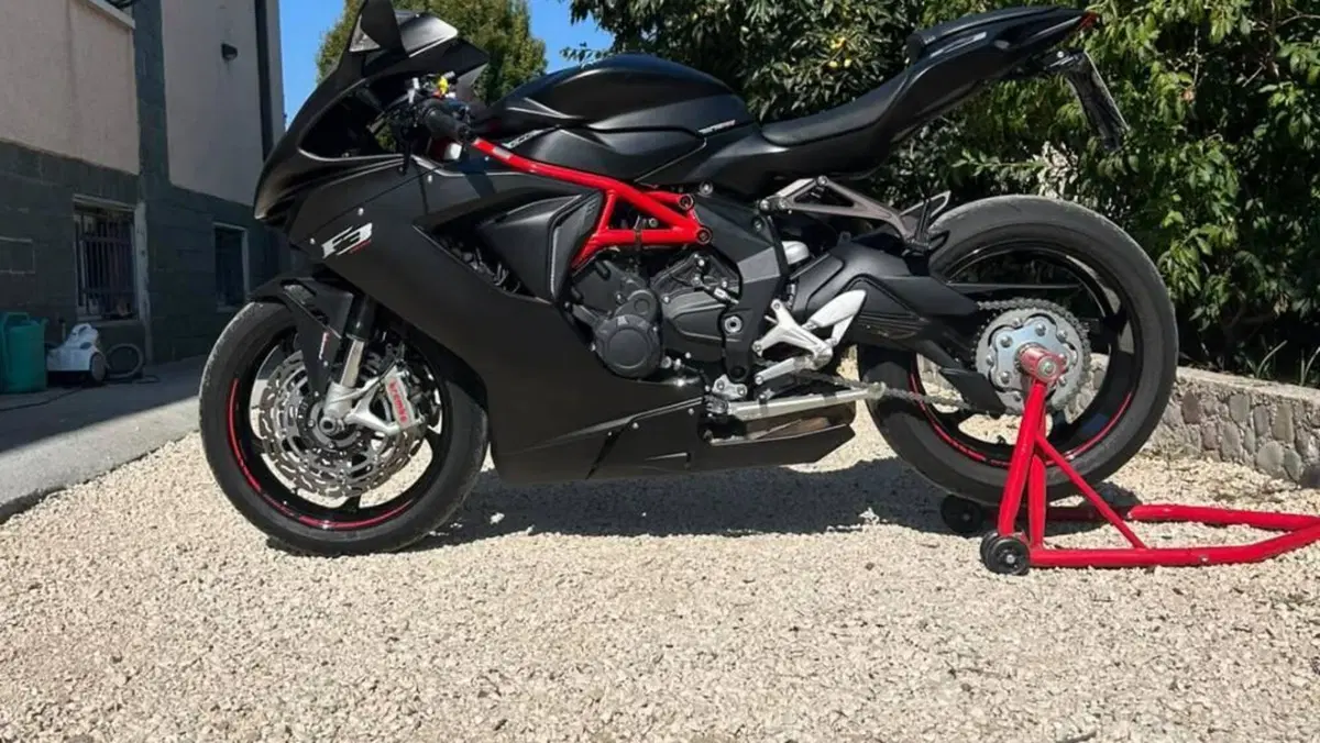 MV Agusta F3 800 EAS ABS (2017 - 20)  (2)