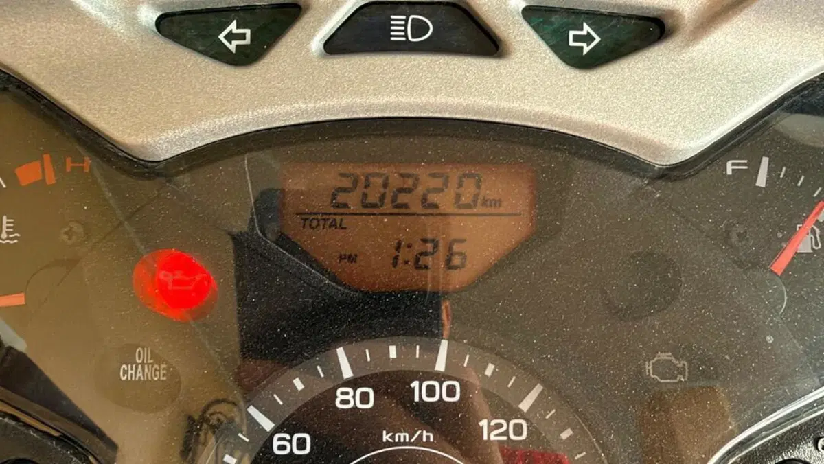 Honda SH 300 i (2011 - 14)  (4)