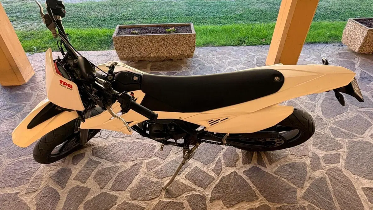 Betamotor RR 50 Motard (2021 - 26)  (2)