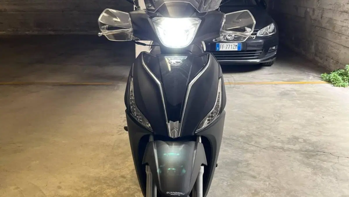 Kymco People 250 S  (9)