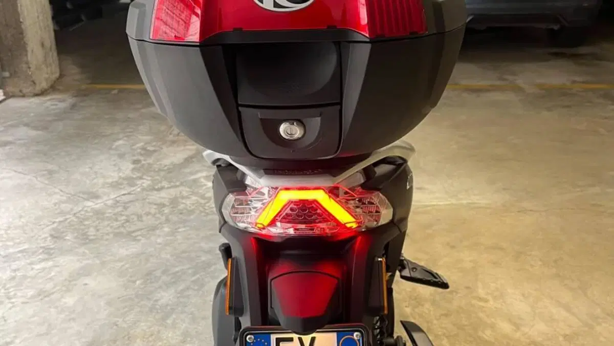 Kymco People 250 S  (10)