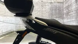 Kymco People 250 S  (12)
