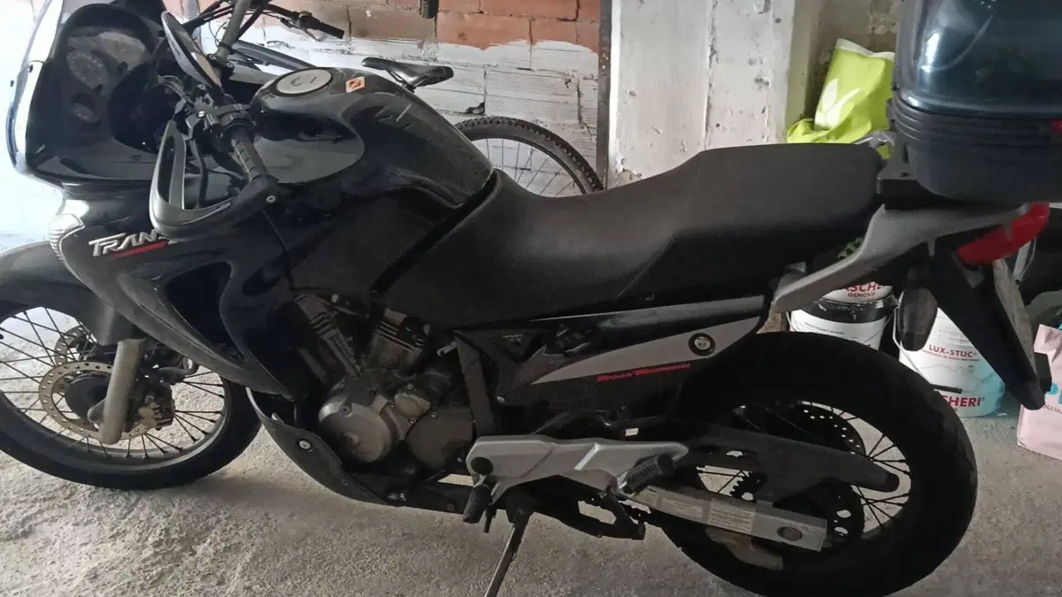 Honda Transalp XL 650V (2005 - 06)  (6)