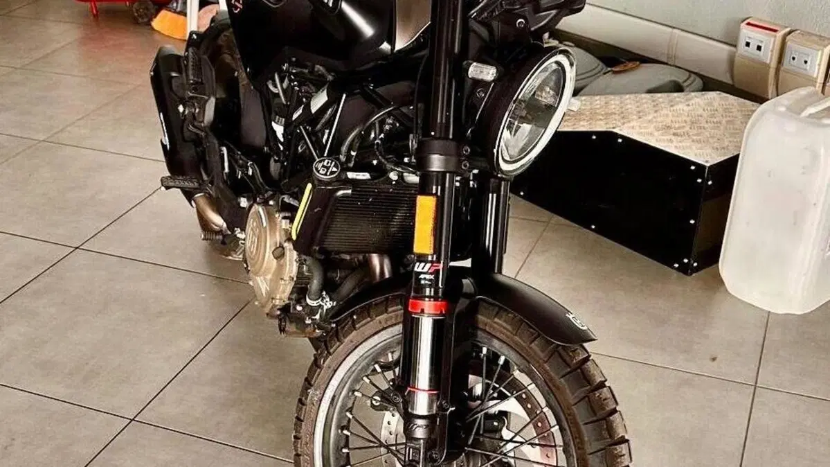Husqvarna Svartpilen 401 (2021 - 23) 