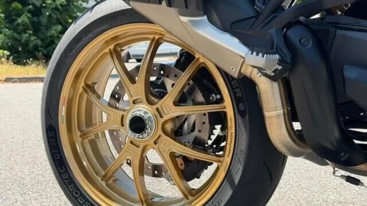 Ducati Multistrada V4 RS (2026)  (8)