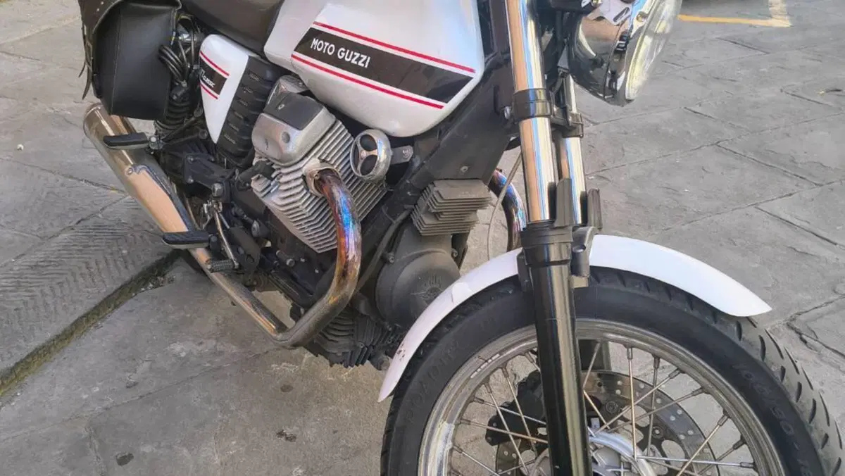 Moto Guzzi V7 Classic (2008 - 12) 