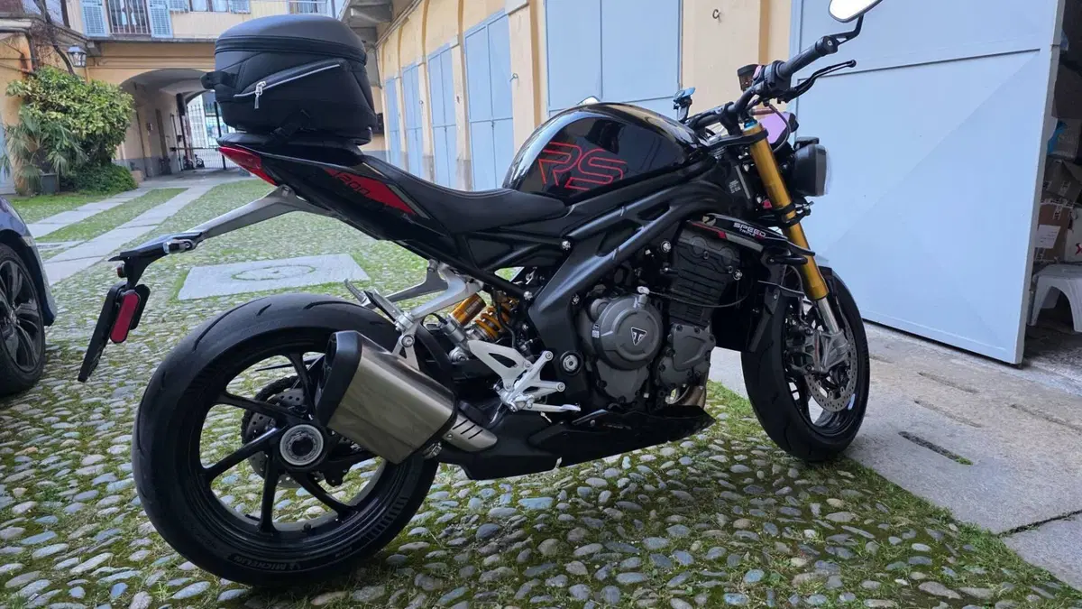 Triumph Speed Triple 1200 RS (2025 - 26)  (4)