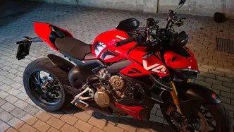 Ducati Streetfighter V4 1100 S (2021 - 22)