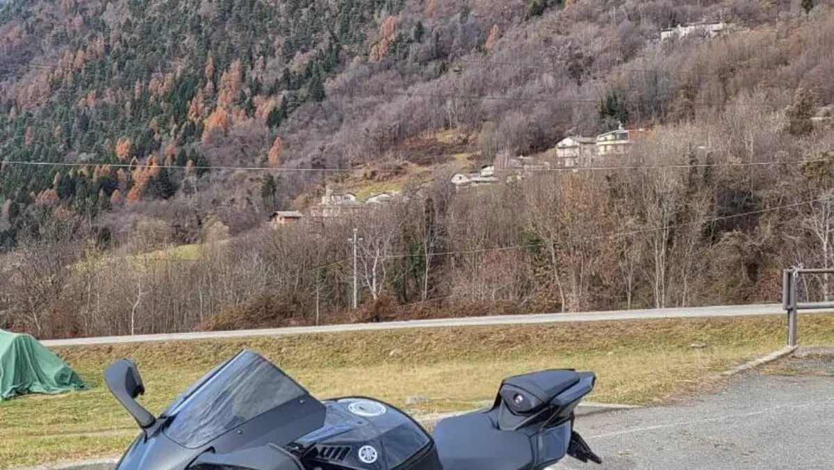 Yamaha YZF R9 (2025 - 26)  (10)