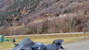 Yamaha YZF R9 (2025 - 26)  (10)