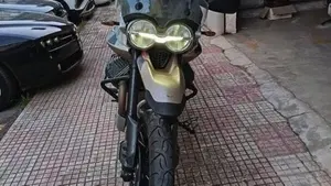 Moto Guzzi V85 TT Travel (2024 - 26)  (3)