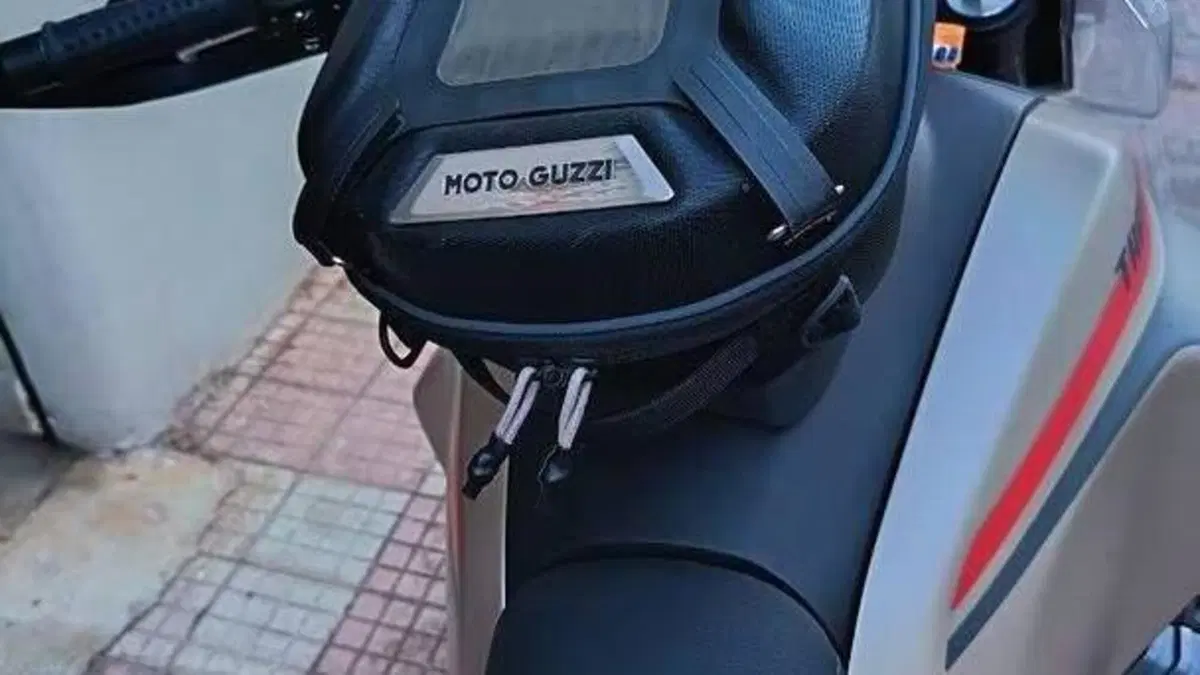 Moto Guzzi V85 TT Travel (2024 - 26)  (5)
