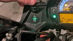Kawasaki Versys 650 ABS (2015 - 16)  (4)