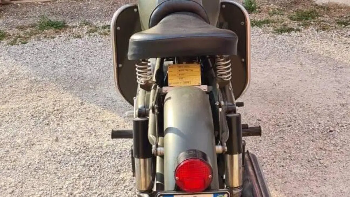 Moto Guzzi   (4)