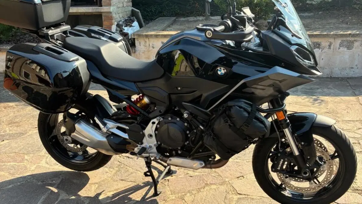 Bmw F 900 XR (2025 - 27)  (2)