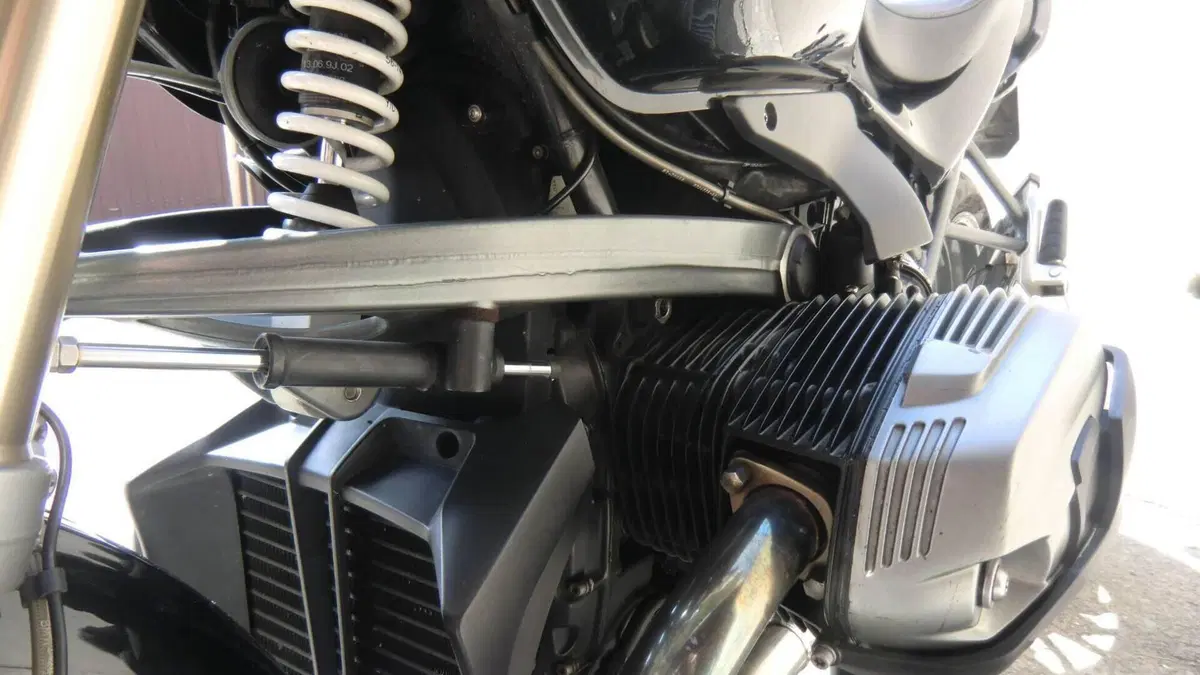 Bmw R 1200 R (2011 - 14)  (2)