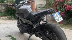 Yamaha MT-09 (2013 - 15)  (4)