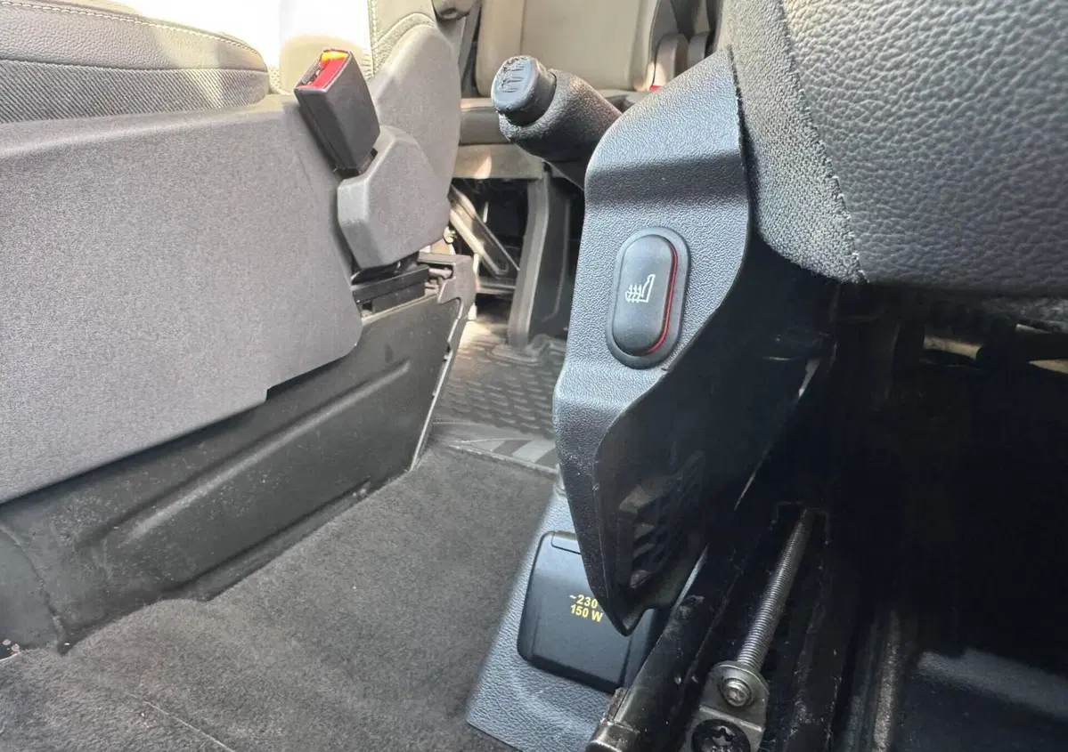 Ford Tourneo Custom 310 2.0 TDCi 170CV aut. PC Titanium (19)