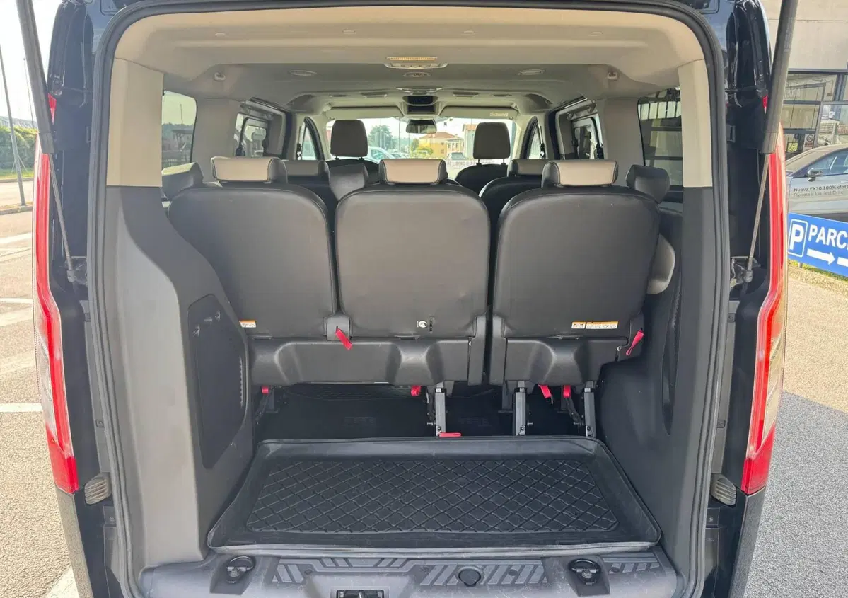 Ford Tourneo Custom 310 2.0 TDCi 170CV aut. PC Titanium (8)